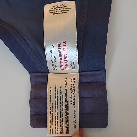 Deese 42 C cross-over bra - Picture 5 of 5